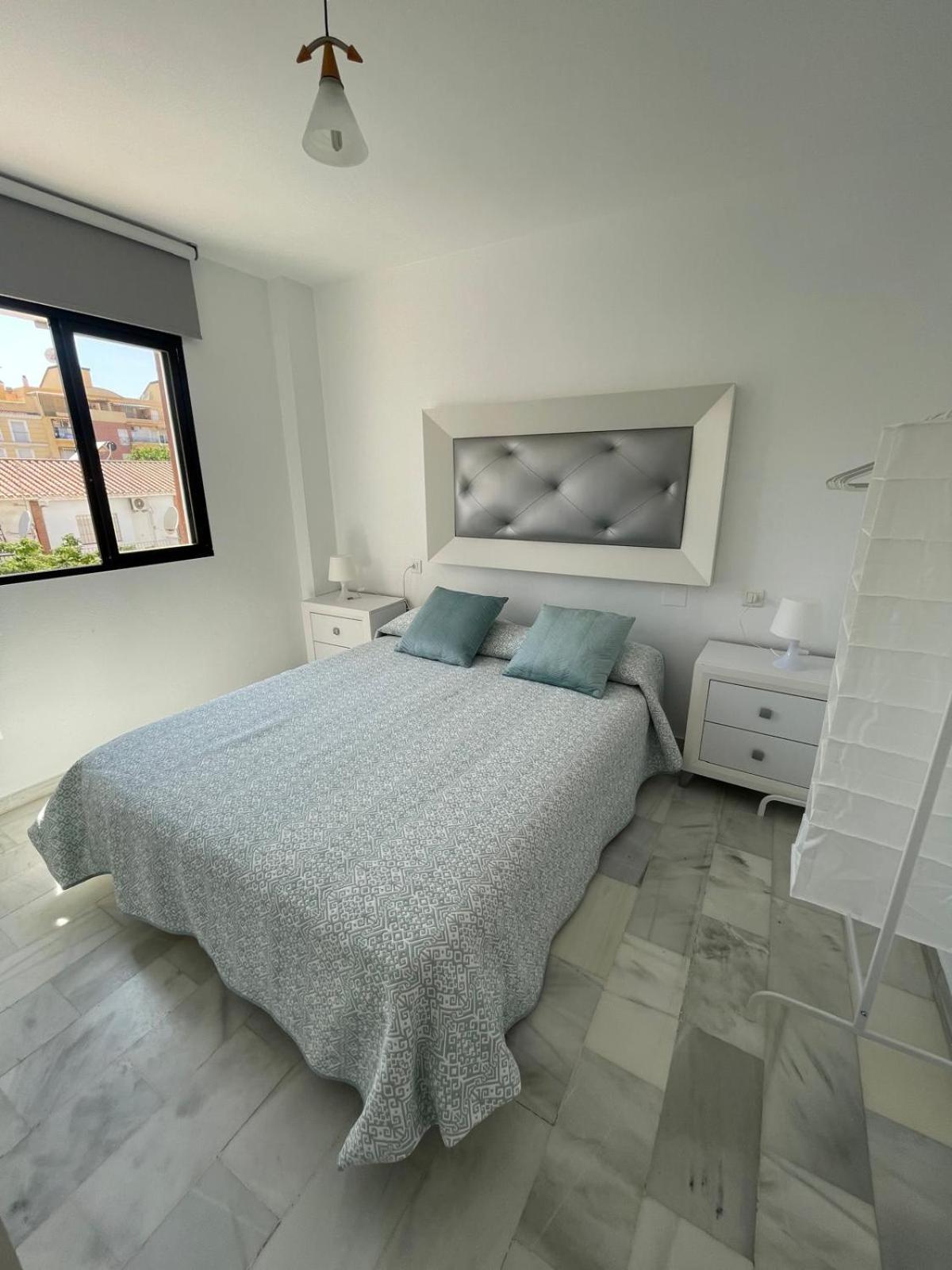 Apartamento Jardines Del Rocio Torre Del Mar Dış mekan fotoğraf